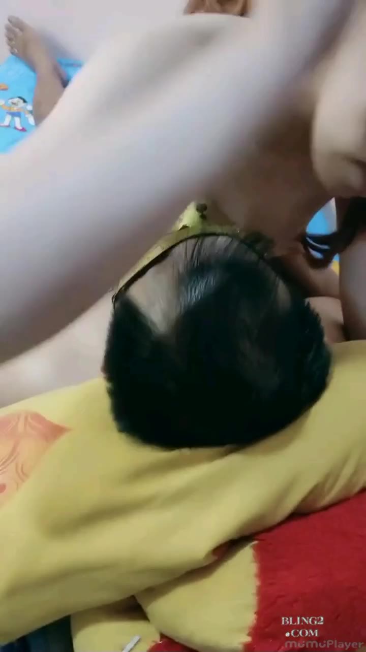 Celliana Ngewe dengan Om-om BLING2