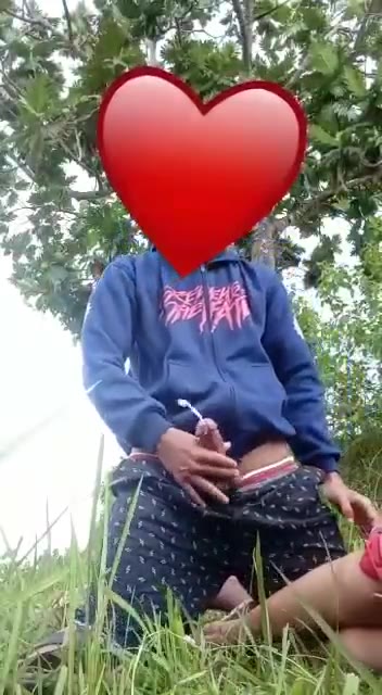 Sensasi Ukhti Ngewe di Kebun Ngomong Aduh yangg Sakit