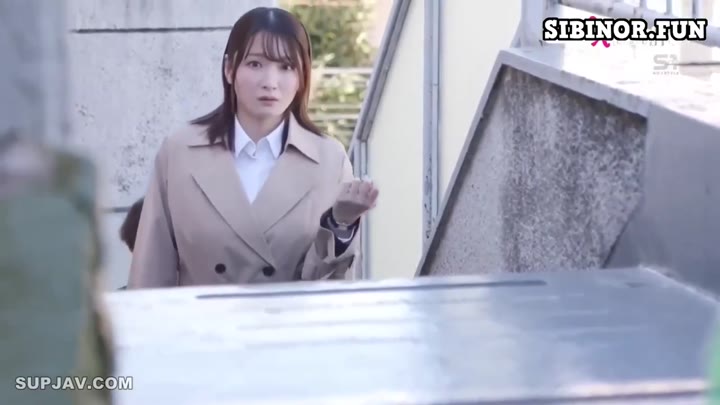 SONE-815 Pengorbanan Agen Real Estate Mei Washio