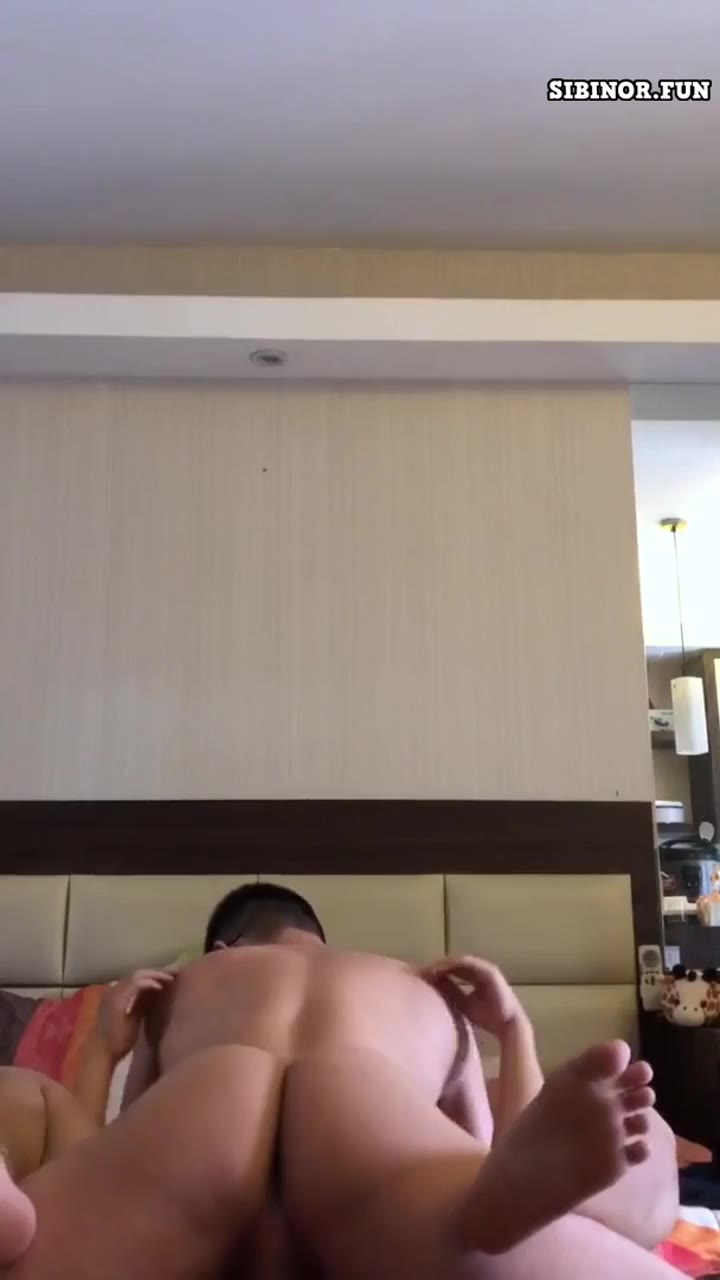 Genjot Aurel Cewek Bispak di Hotel