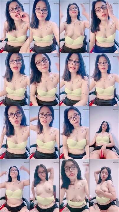 Simpananmu Melet Pamerin Toket Imut Sambil Geterin Anu HOT51