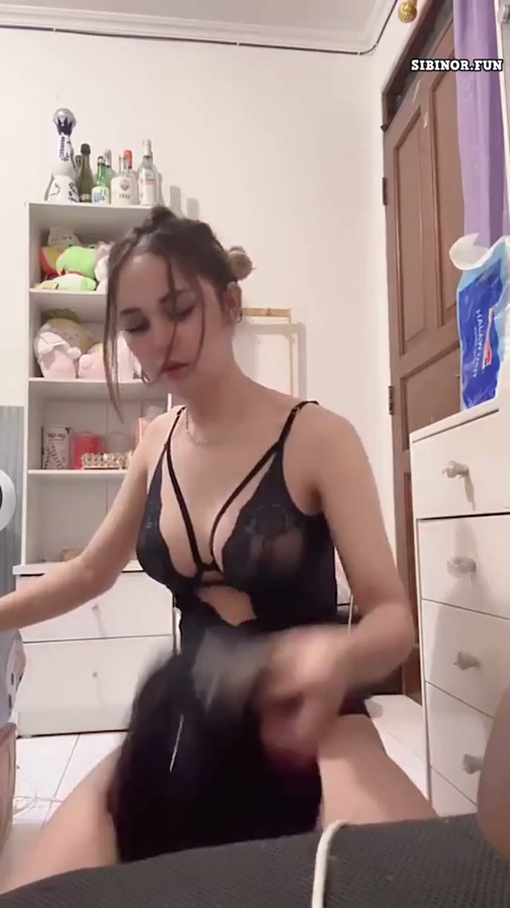Indyra Jualan Daleman Live Pake Lingerie Instagram