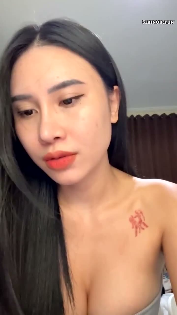 Ayu Mega Utami Live Eksklusif Belahan Dada Instagram