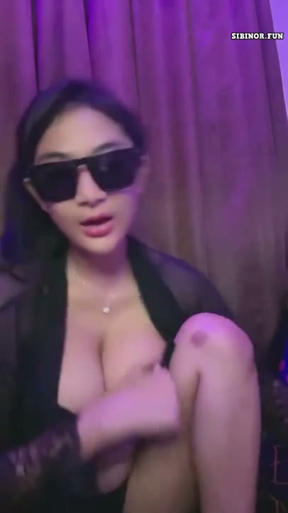 Coba Ajak Host Satu Ini Violine Sepong Dildo ID 77178155 Mango