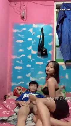 Bokep Indo Kamar Kakak Kebetulan Kosong Jadi Kesempatan Main